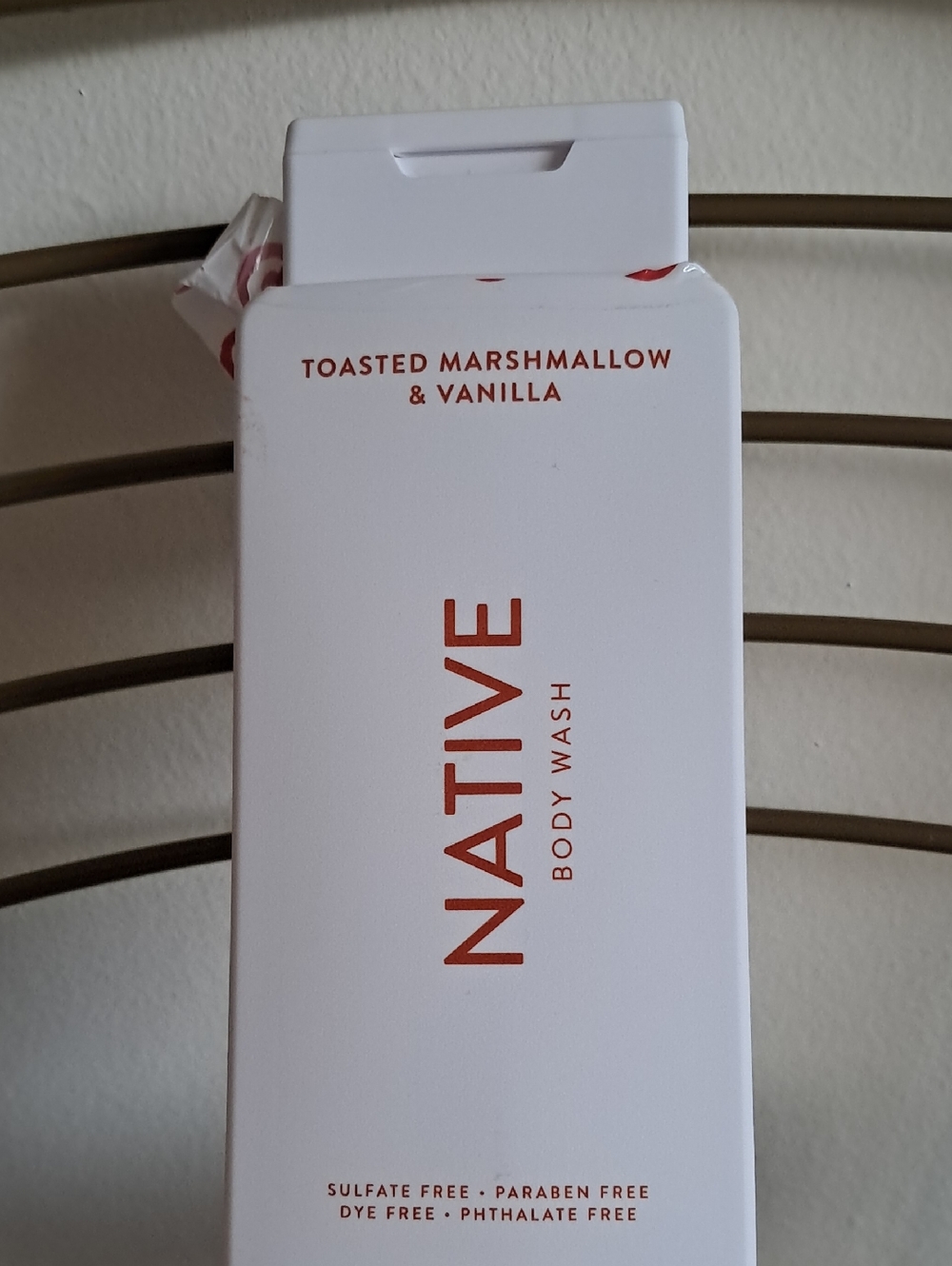 Native Body Wash - Toasted Marshmallow & Vanilla (White/Rust)